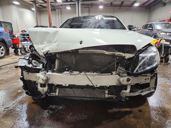 2015 MERCEDES-BENZ C
