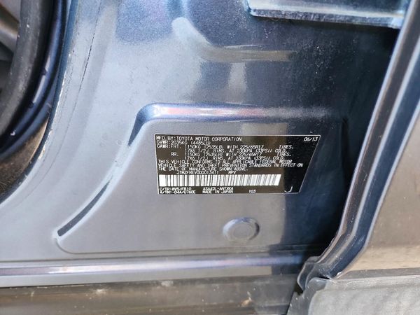 2013 TOYOTA RAV4 Standard — VINS