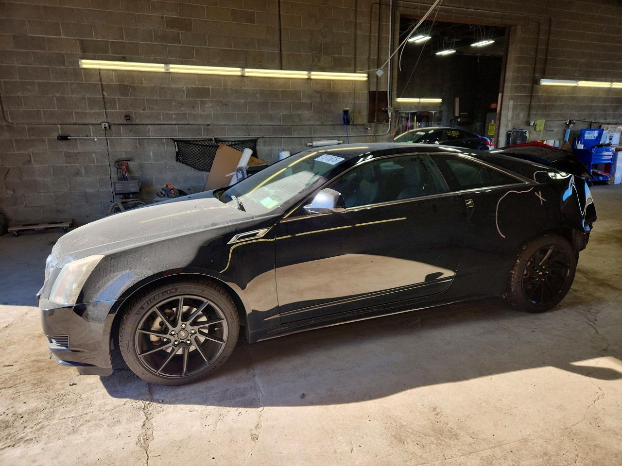 2012 CADILLAC CTS Base — Front 3/4