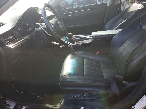 2016 LEXUS ES — DENT