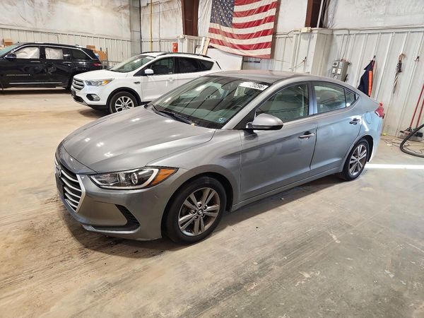 2017 HYUNDAI ELANTRA — Front 3/4