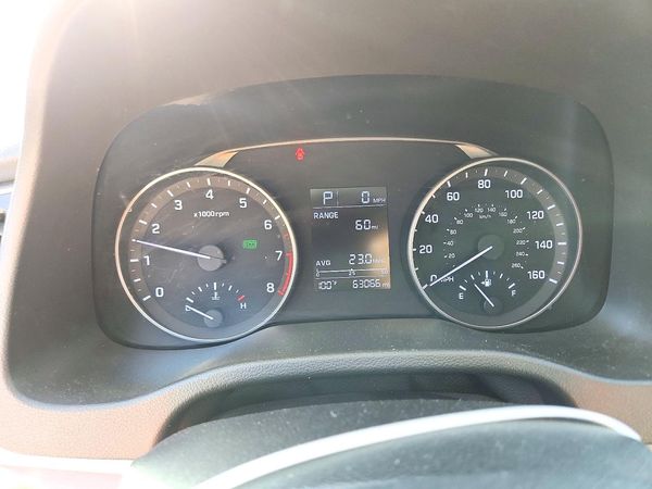 2017 HYUNDAI ELANTRA SE Base — ODOM