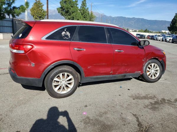 2017 KIA SORENTO L, LX