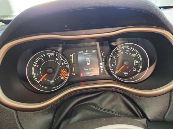 2015 JEEP CHEROKEE Latitude — ODOM