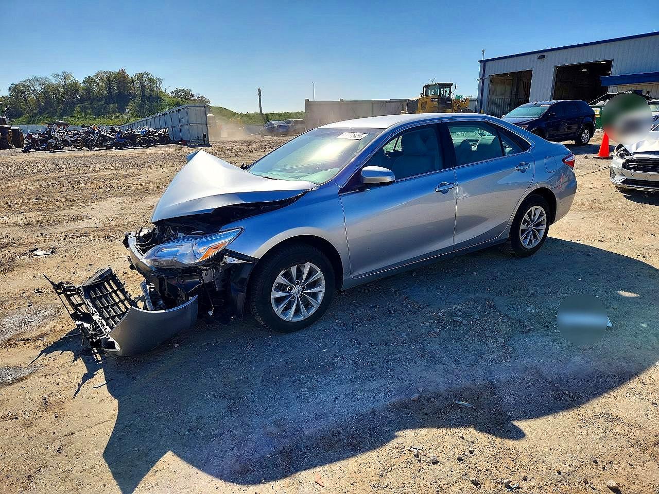 2017 TOYOTA CAMRY LE/SE/XLE/XSE — Front 3/4