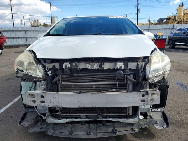 2015 TOYOTA PRIUS — DIRF