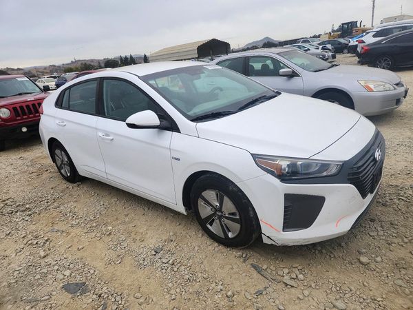 2019 HYUNDAI IONIQ Blue (HEV) — Passenger 3/4