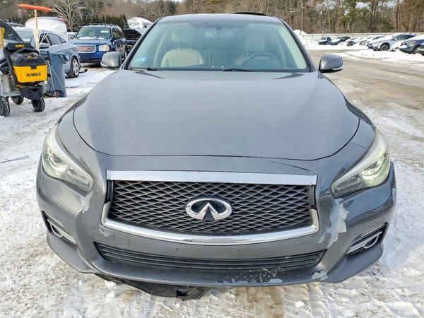 2017 INFINITI Q50