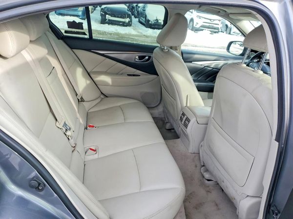 2017 INFINITI Q50