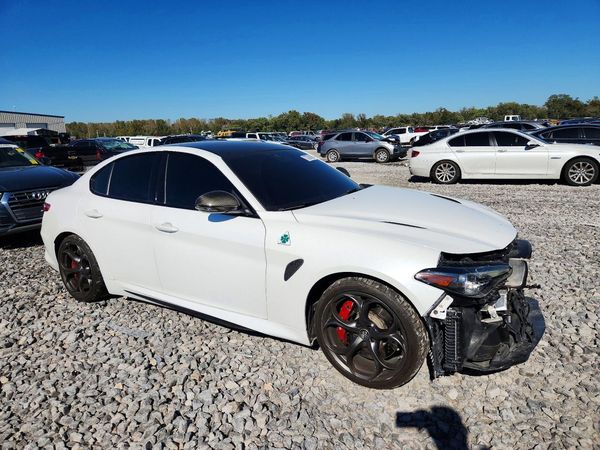 2019 ALFA ROMEO GIULIA QUADRIFOGLIO RWD — Passenger 3/4