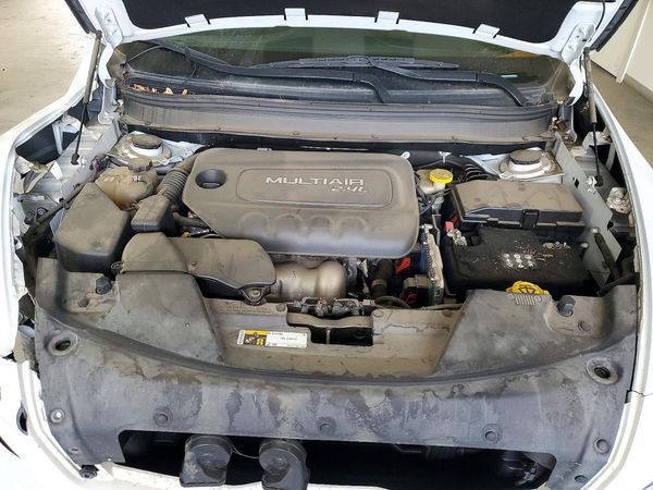 2016 JEEP CHEROKEE Sport — Engine bay