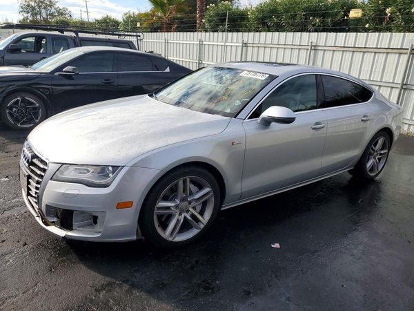 2012 AUDI A7 quattro Premium Plus — Front 3/4