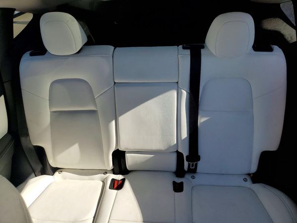 2022 TESLA MODEL Y — SUVN