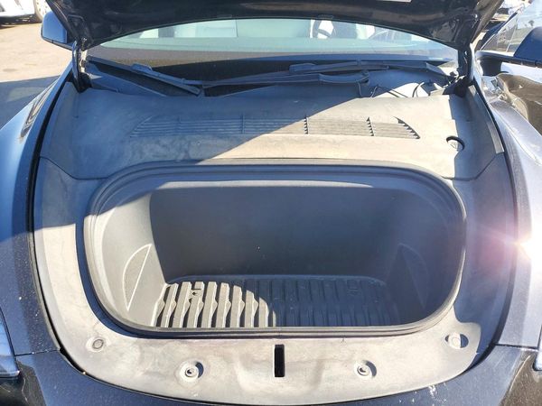 2022 TESLA MODEL Y — Engine bay