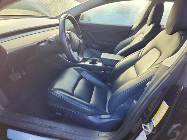 2019 TESLA MODEL 3 — DENT