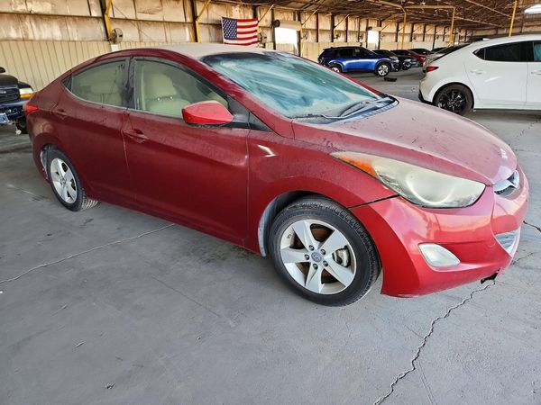 2013 HYUNDAI ELANTRA — Passenger 3/4