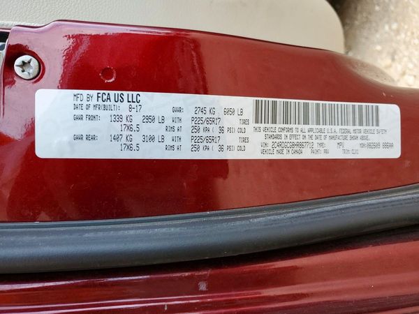 2017 DODGE GRAND CARAVAN SXT — VINS