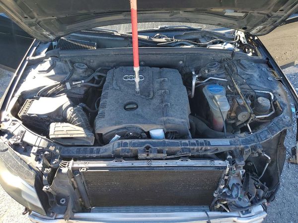 2012 AUDI A4 quattro Premium — Engine bay