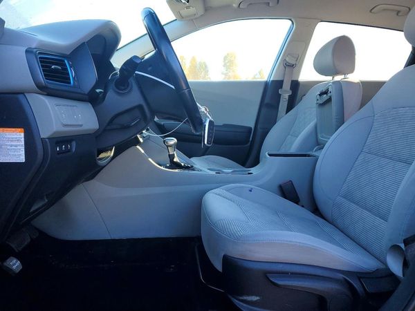 2018 KIA NIRO LX (PHEV) — DENT