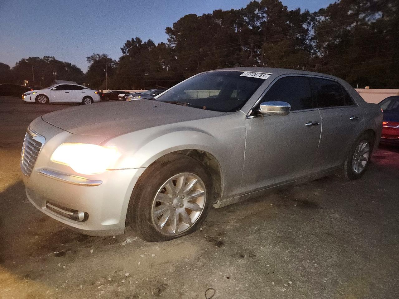 2012 CHRYSLER 300 300C/Limited — Front 3/4