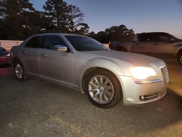 2012 CHRYSLER 300 300C/Limited — Passenger 3/4