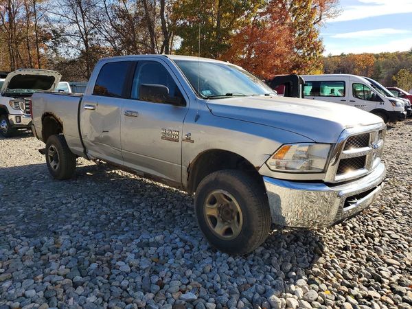 2013 RAM 2500 SLT — Passenger 3/4