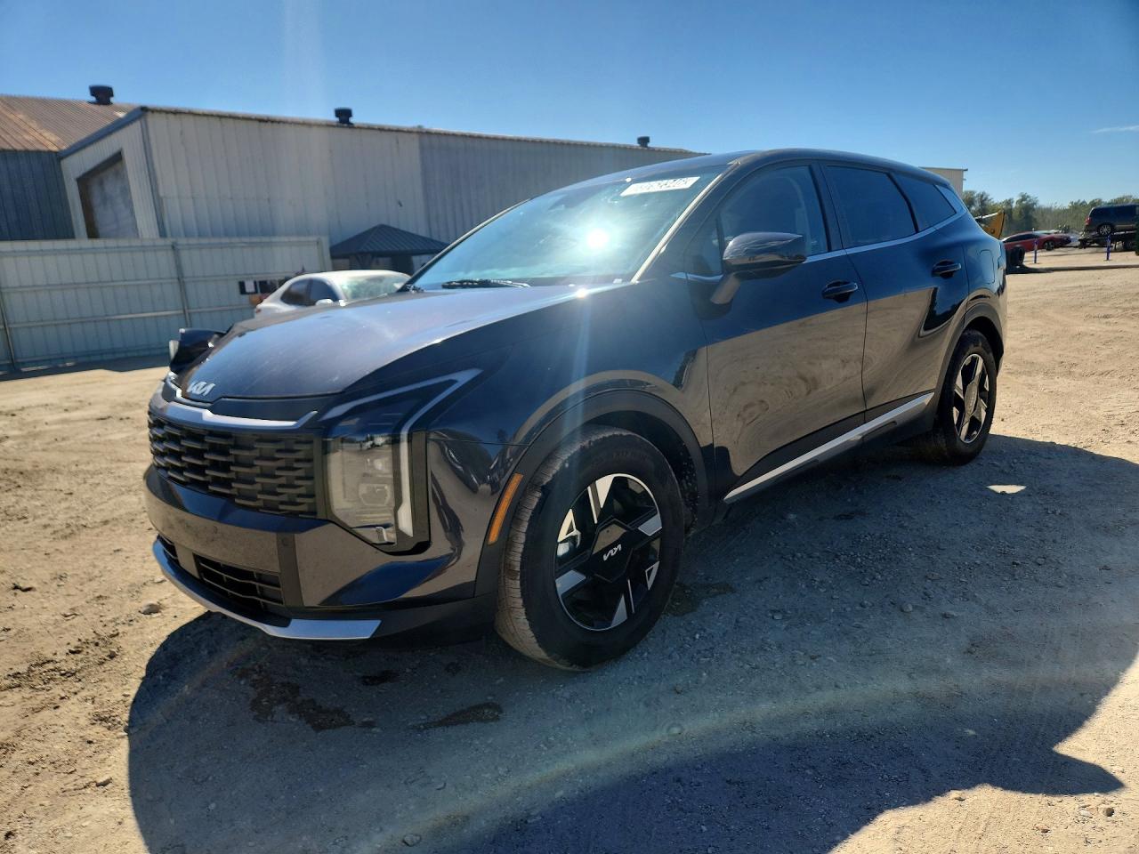 2026 KIA SPORTAGE LX — Front 3/4