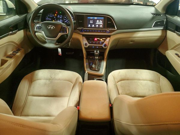 2017 HYUNDAI ELANTRA