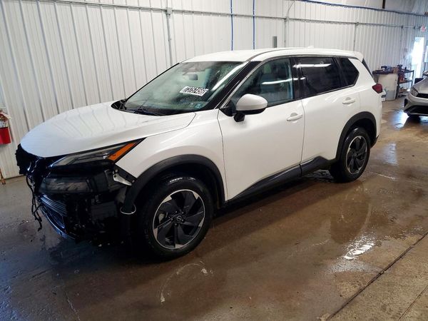 2025 NISSAN ROGUE SV — Front 3/4