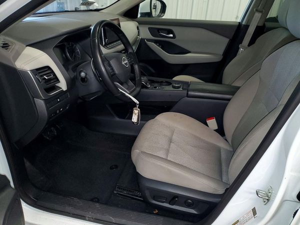 2025 NISSAN ROGUE SV — DENT