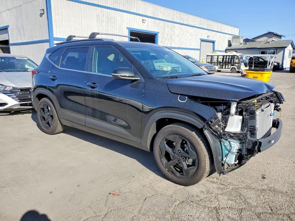2025 KIA SELTOS EX
