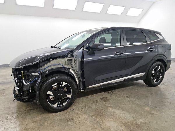 2026 KIA SPORTAGE LX — Front 3/4