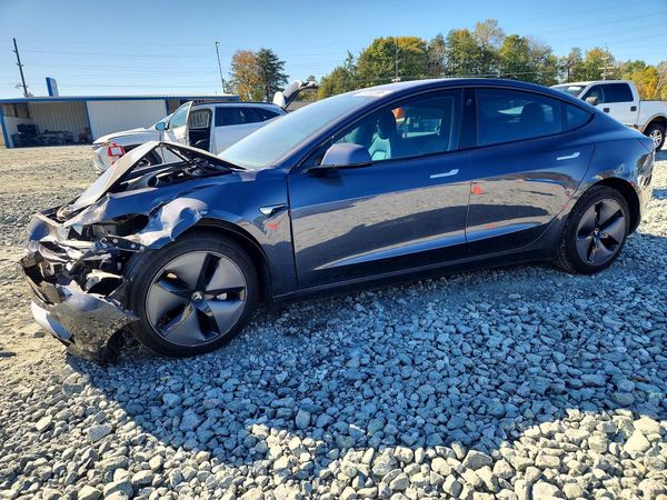 2018 TESLA MODEL 3 — Front 3/4