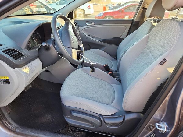 2017 HYUNDAI ACCENT SE Base — DENT