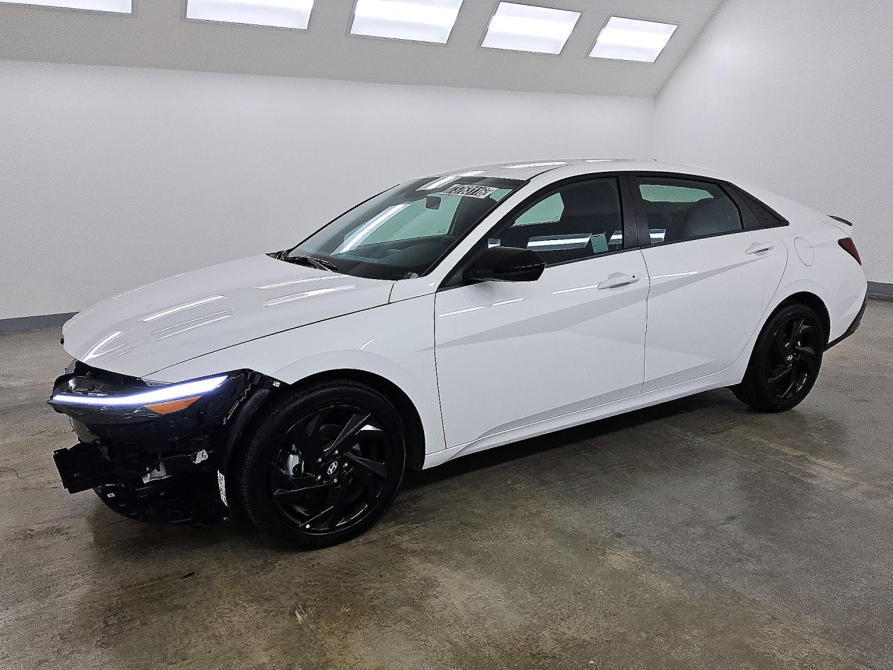2026 HYUNDAI ELANTRA — Front 3/4