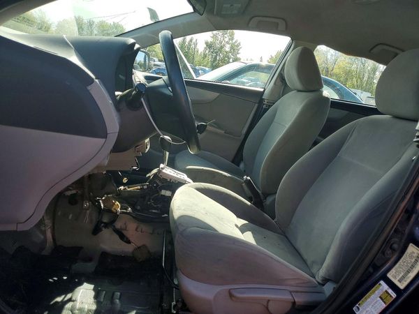 2013 TOYOTA COROLLA — DENT