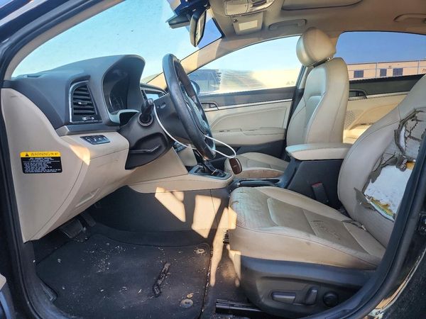 2017 HYUNDAI ELANTRA — DENT