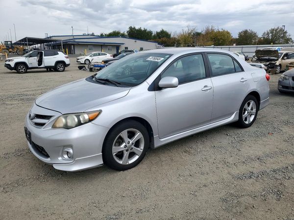 2012 TOYOTA COROLLA — Front 3/4
