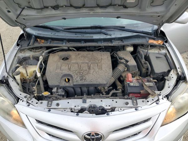 2012 TOYOTA COROLLA — Engine bay