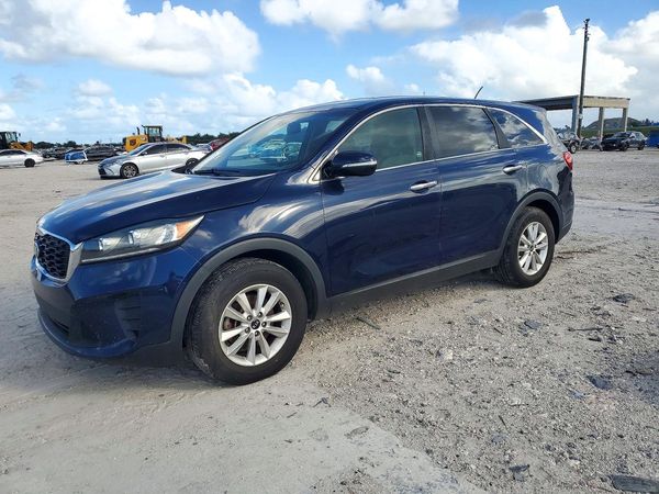 2019 KIA SORENTO L, LX, S — Front 3/4