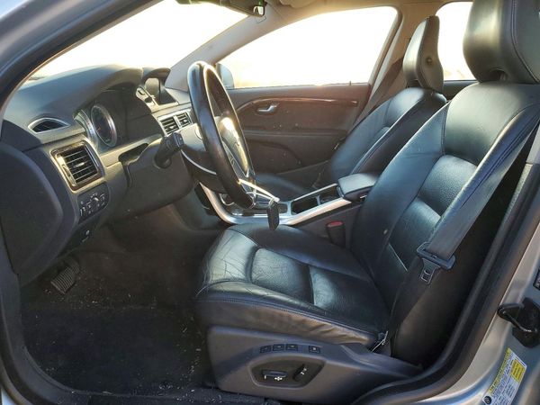 2013 VOLVO S80 — DENT