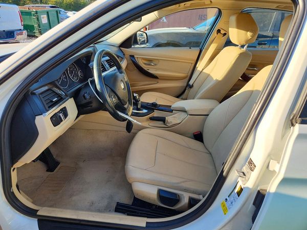 2015 BMW 320 SA — DENT