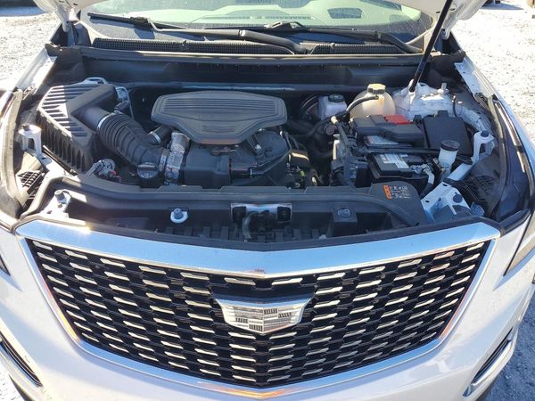 2024 CADILLAC XT5 Premium Luxury — Engine bay