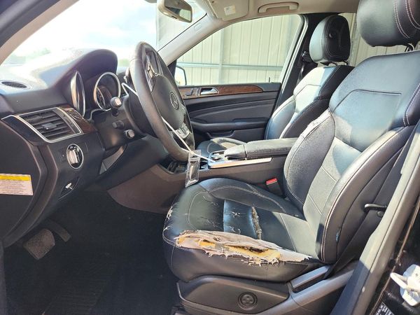2012 MERCEDES-BENZ ML ML350 4-MATIC — DENT