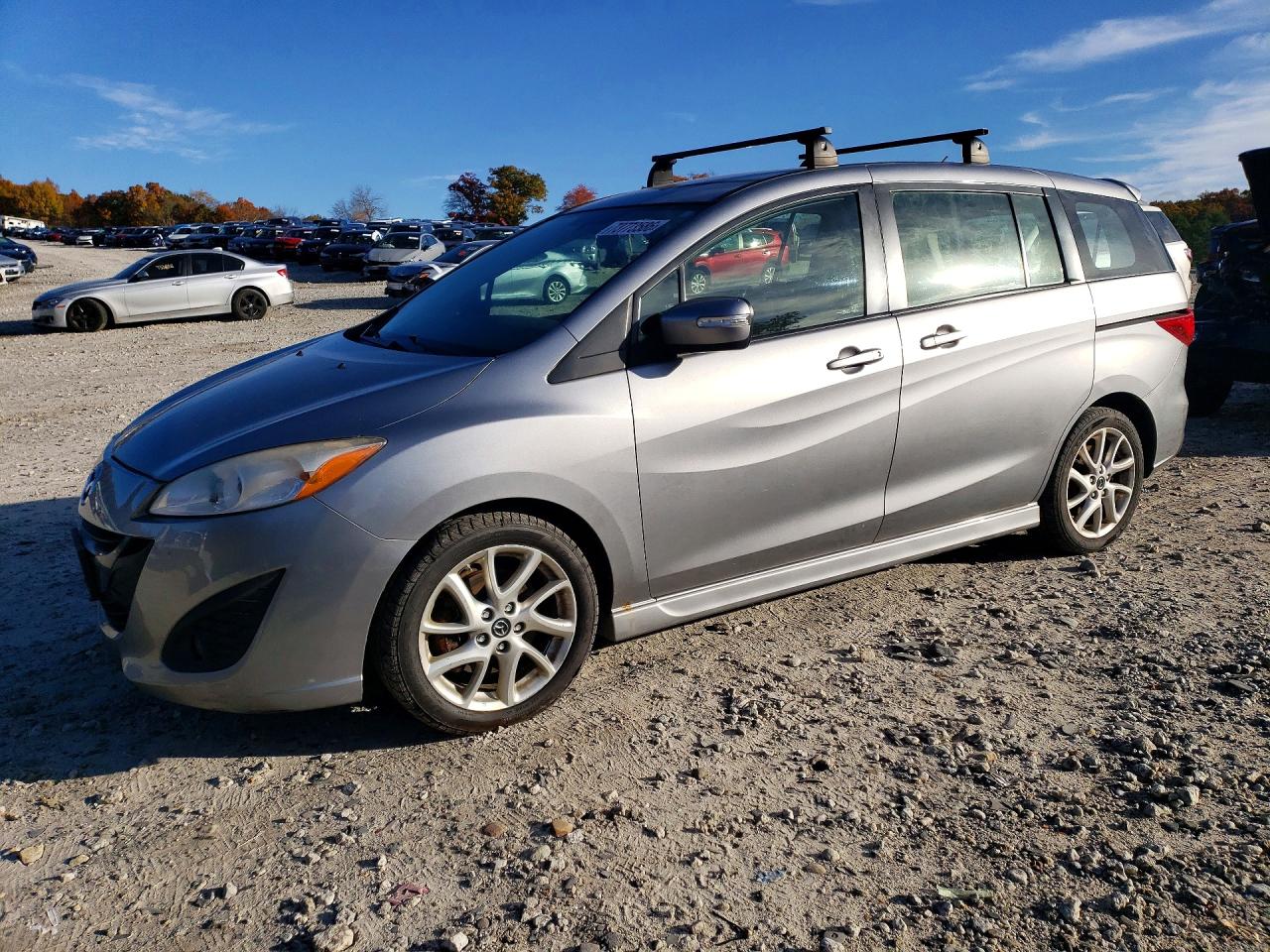 2014 MAZDA 5 Touring/GS — Front 3/4