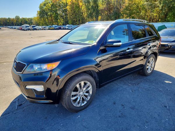 2013 KIA SORENTO SX — Front 3/4