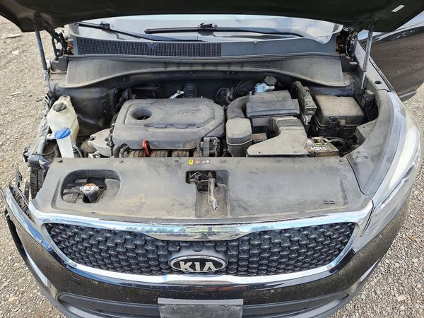2017 KIA SORENTO L, LX — Engine bay