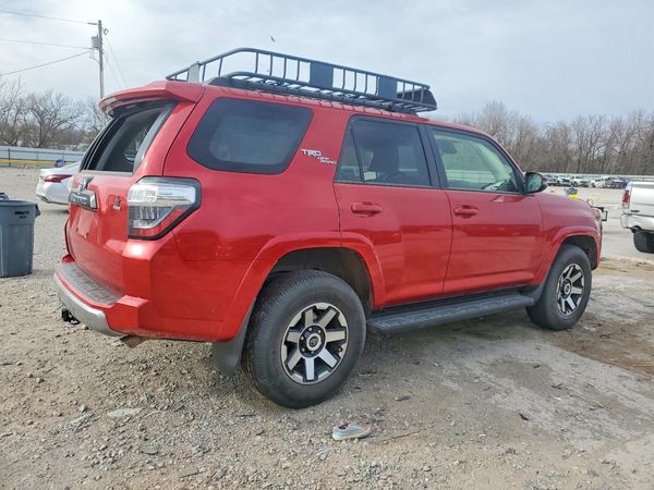 2022 TOYOTA 4RUNNER