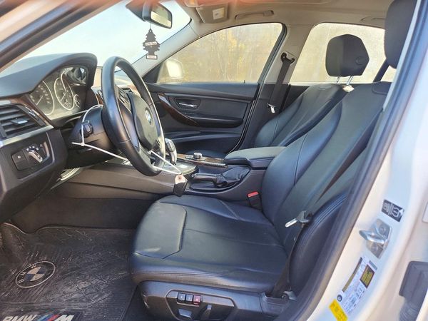 2012 BMW 320 — DENT