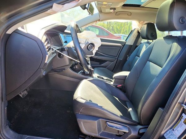 2019 VOLKSWAGEN JETTA S, SE, R-Line — DENT